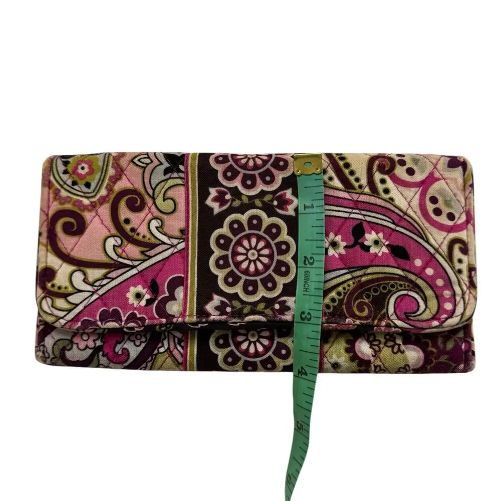VERA BRADLEY Very Berry Paisley Magnetic Lock Wallet *READ* Pink Green Ivory